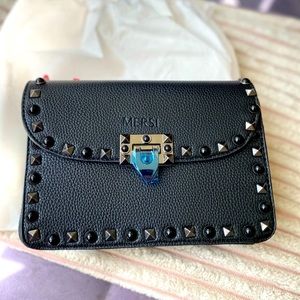 Mersi cross body